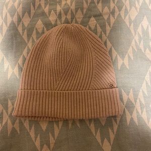 Lululemon twist of cozy beanie